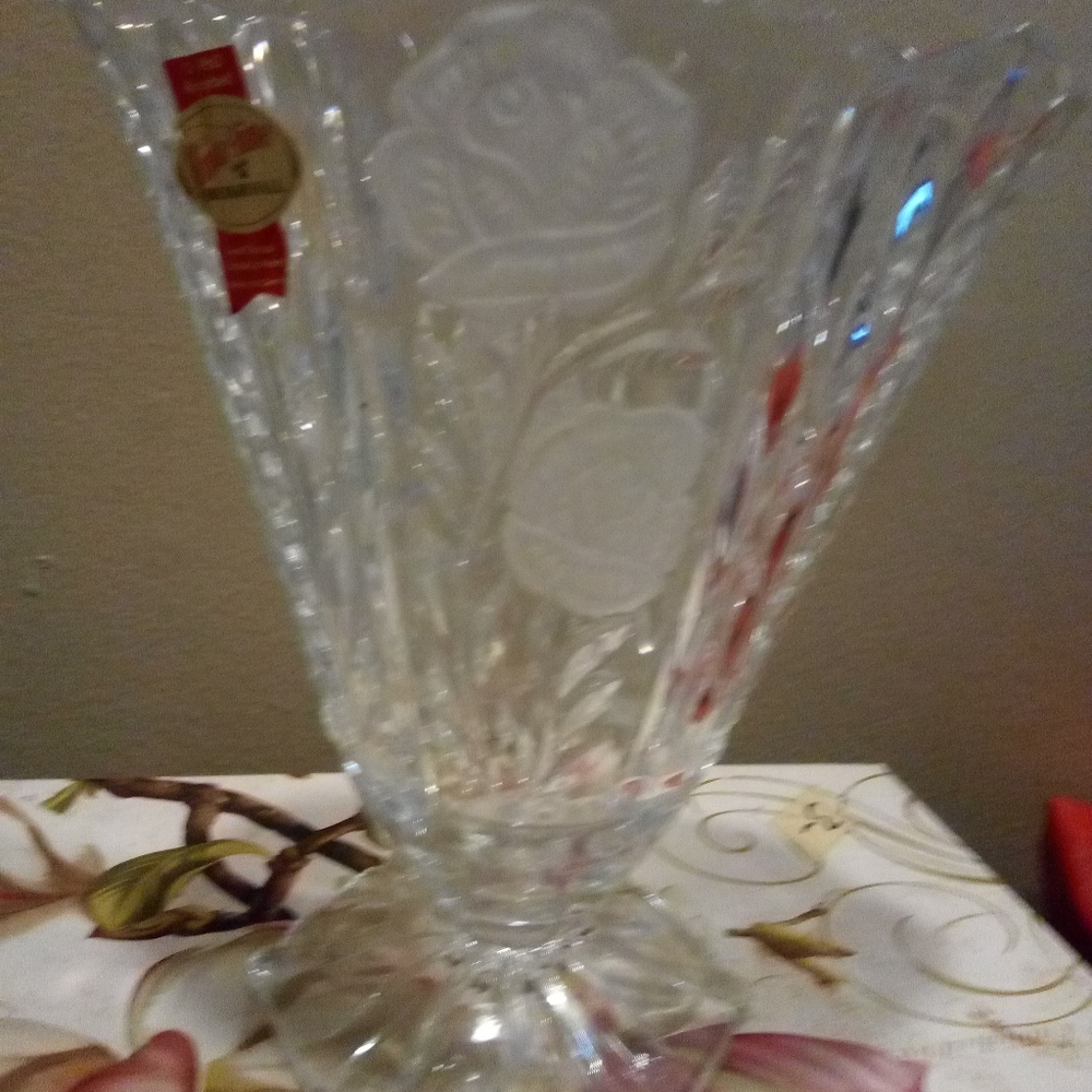 12) Anna Hutte Bleikristall clear and frost lead crystal fan vase.